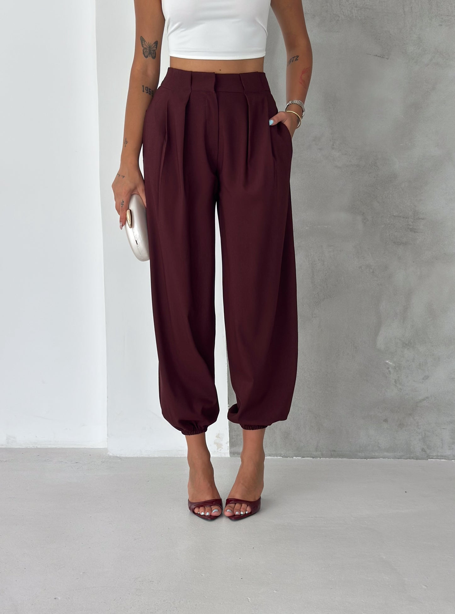 Kadın Dokuma Kumaş Yüksek Bel Körük Detaylı Jogger Pantolon Bordo