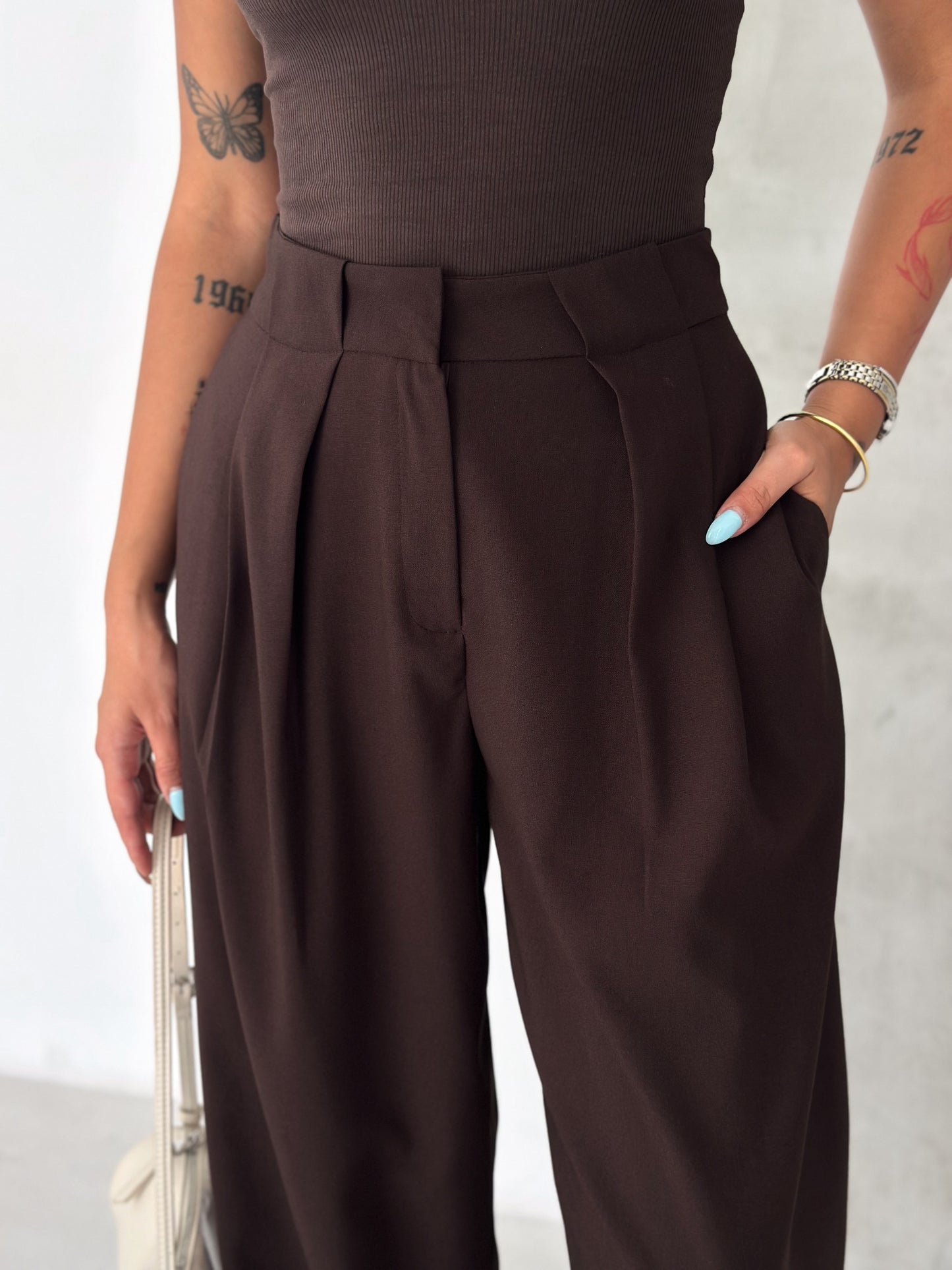 Kadın Dokuma Kumaş Yüksek Bel Körük Detaylı Jogger Pantolon Kahverengi